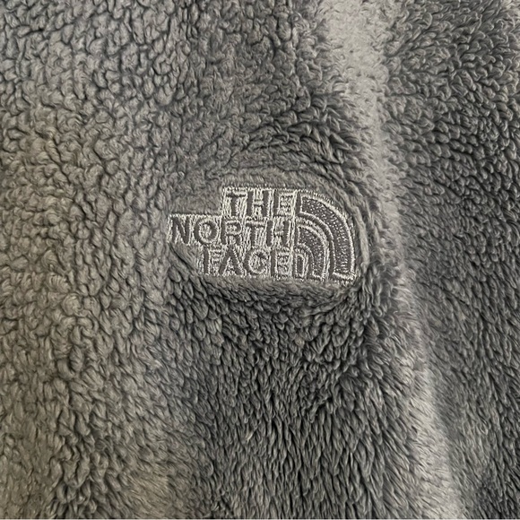 The North Face Gray Fleece Jacket - Picture 7 of 7